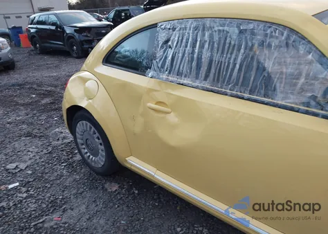 2014 Volkswagen Beetle 2.5L z USA, uszkodzony, nr VIN 3VWJP7ATXEM608174